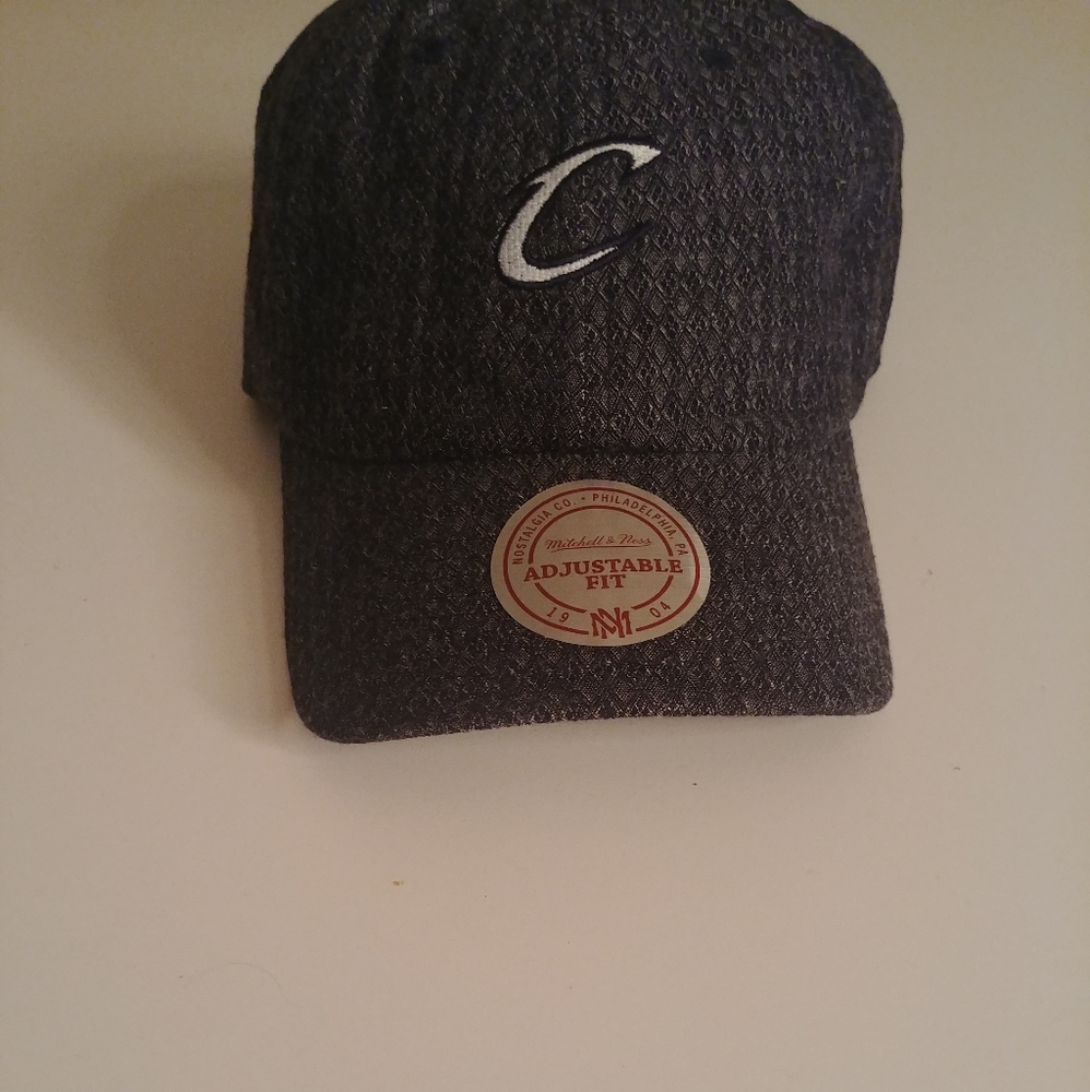 Mitchell & Ness Cleveland Cavs Adjudtable Hat